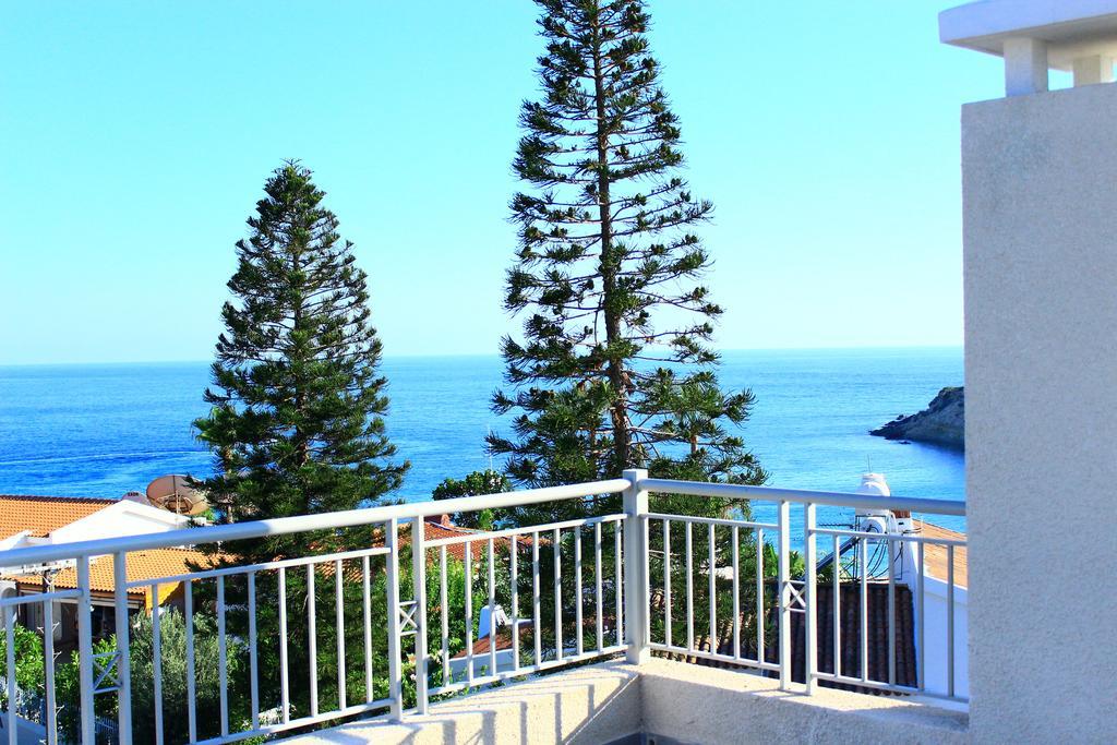 Coral Blue Bay Villa Coral Bay Exteriör bild
