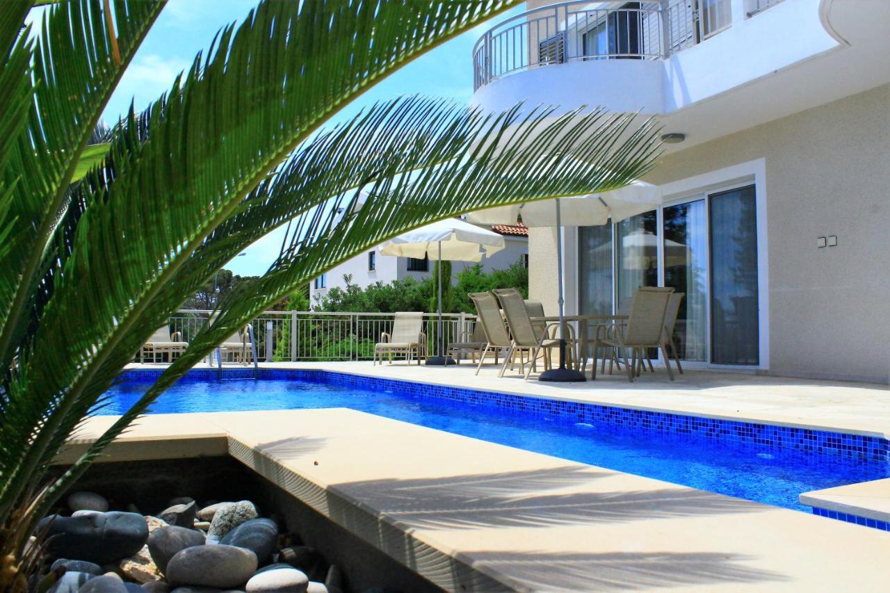 Coral Blue Bay Villa Coral Bay Exteriör bild